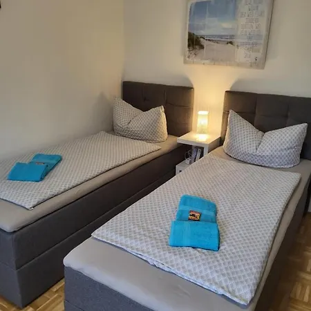 Apartamento Naeher Messe Und Flughafen Düsseldorf