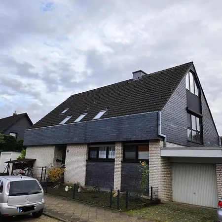 Naeher Messe Und Flughafen